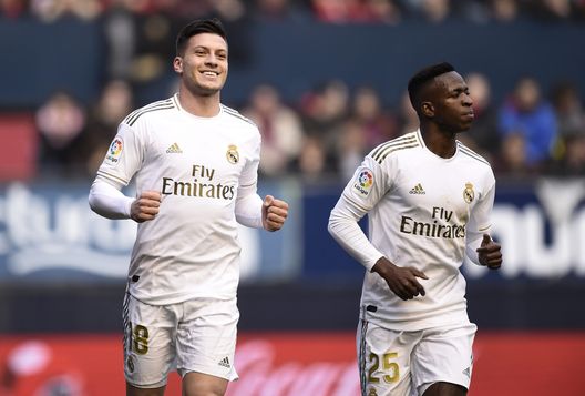 PAMPLONA, SPAIN - FEBRUARY 09: Luka Jovic of Real Madrid celebrates after scoring his team's fourth goal during the La Liga match between CA Osasuna and Real Madrid CF at El Sadar Stadium on February 09, 2020 in Pamplona, Spain. (Photo by Juan Manuel Serrano Arce/Getty Images) Jovic