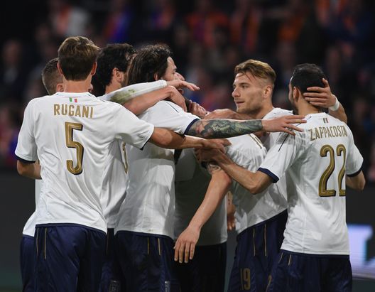 AMSTERDAM, NETHERLANDS - MARCH 28: Leonardo Bonucci of Italy celebrates with team mates after scoring the goal during the international friendly match between Netherlands and Italy at Amsterdam Arena on March 28, 2017 in Amsterdam, Netherlands. (Photo by Claudio Villa/Getty Images) AMSTERDAM, NETHERLANDS - MARCH 28: Leonardo Bonucci of Italy celebrates with team mates after scoring the goal during the international friendly match between Netherlands and Italy at Amsterdam Arena on March 28, 2017 in Amsterdam, Netherlands. (Photo by Claudio Villa/Getty Images)