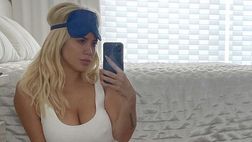 Wanda Nara bollente sui social. Fan in tilt per il décolleté di lady Icardi
