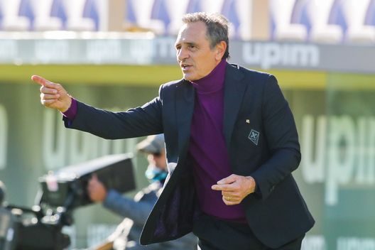 GERMOGLI PH: 22 NOVEMBRE 2020 FIRENZE STADIO ARTEMIO FRANCHI SERIE A FIORENTINA VS BENEVENTO NELLA FOTO MISTER CESARE PRANDELLI GERMOGLI PH: 22 NOVEMBRE 2020 FIRENZE STADIO ARTEMIO FRANCHI SERIE A FIORENTINA VS BENEVENTO NELLA FOTO MISTER CESARE PRANDELLI