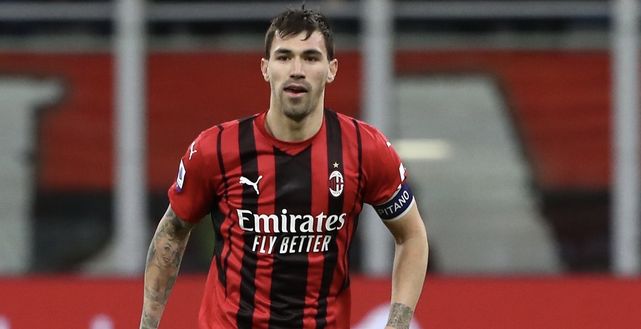 Alessio Romagnoli (difensore e capitano AC Milan), qui durante il derby Milan-Inter 0-0 (Coppa Italia 2021-2022) | News (Getty Images) Alessio Romagnoli AC Milan derby Milan-Inter 0-0 Coppa Italia 2021-2022