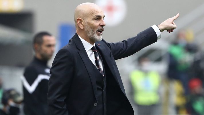 Stefano Pioli (allenatore AC Milan), qui durante il derby Milan-Inter (Serie A 2020-2021) | News (Getty Images) 