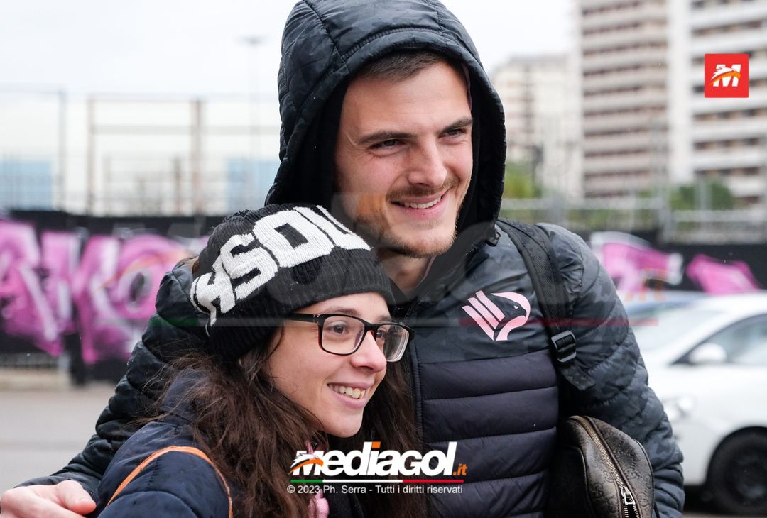 FOTO Genoa-Palermo, i rosanero in partenza dallo stadio “Renzo Barbera” (Gallery) - immagine 4