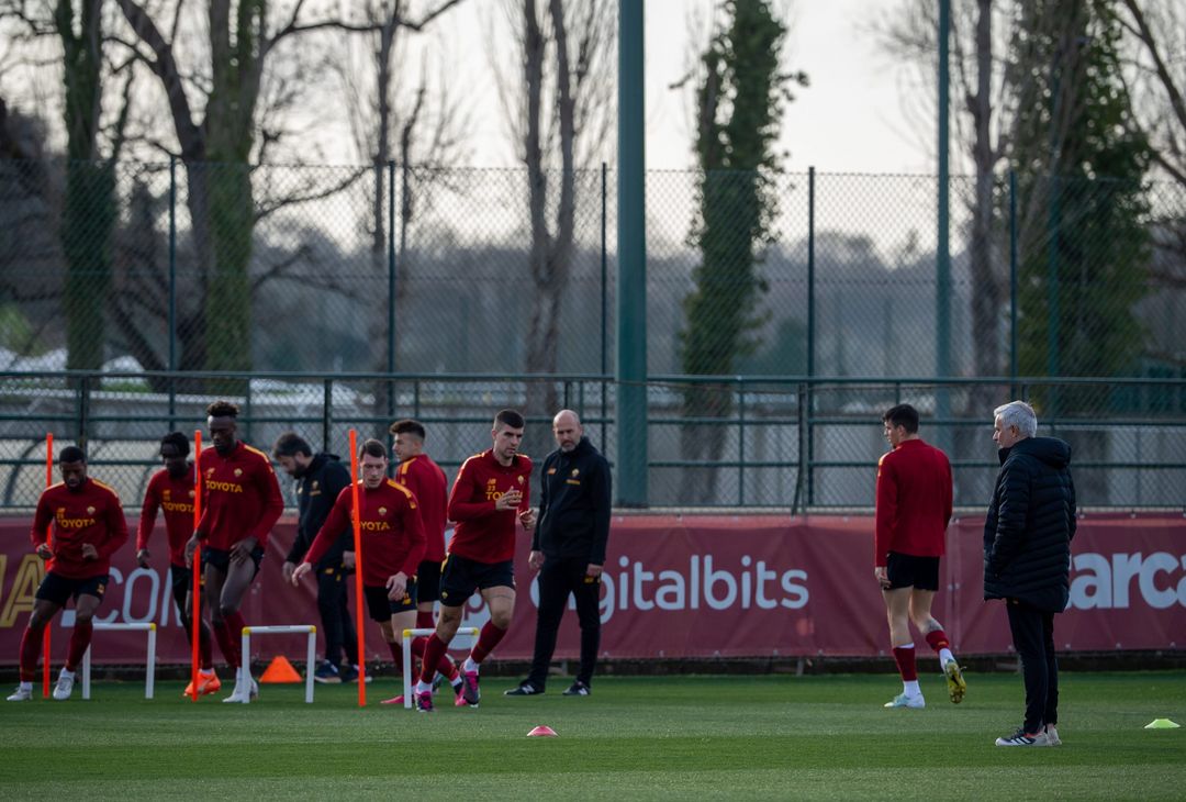 Roma, la rifinitura a Trigoria in vista della Real Sociedad – FOTO GALLERY - immagine 9