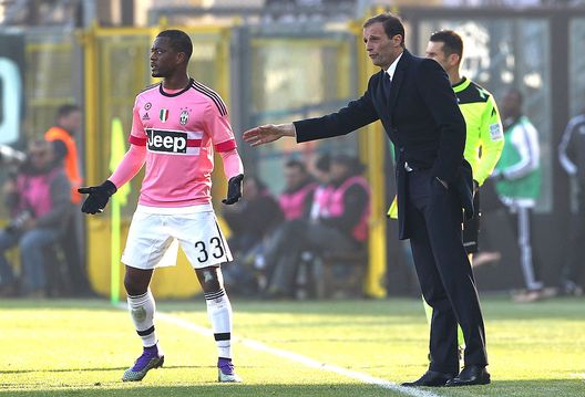 Evra Allegri (getty images) Evra Allegri (getty images)
