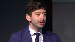 Speranza: “Con più di 400 morti al giorno il calcio è l’ultimo dei nostri problemi”