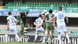 Verona con la difesa a spasso, il Napoli ringrazia. 0-2 al Bentegodi