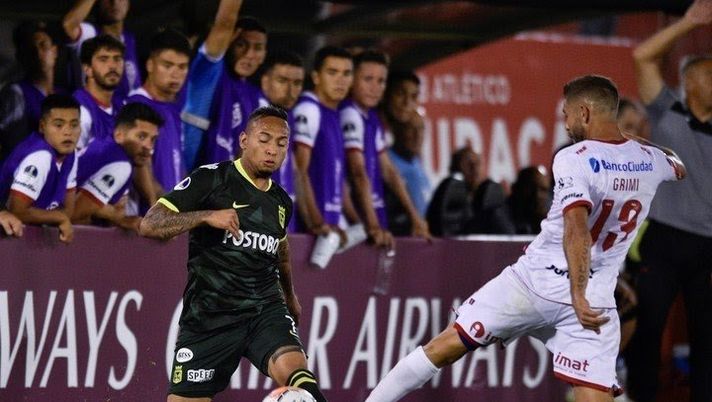 L'unica partita giocata da Grimi in maglia Huracan in Copa Sudamericana contro l'Atletico Nacional. L'ex milanista ha segnato anche un gol nel'occasione L'unica partita giocata da Grimi in maglia Huracan in Copa Sudamericana contro l'Atletico Nacional. L'ex milanista ha segnato anche un gol nel'occasione