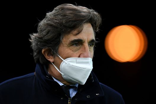 UDINE, ITALY - APRIL 10: Urbano Cairo, President of Torino FC looks on during the Serie A match between Udinese Calcio and Torino FC at Dacia Arena on April 10, 2021 in Udine, Italy. Sporting stadiums around Italy remain under strict restrictions due to the Coronavirus Pandemic as Government social distancing laws prohibit fans inside venues resulting in games being played behind closed doors. (Photo by Alessandro Sabattini/Getty Images) UDINE, ITALY - APRIL 10: Urbano Cairo, President of Torino FC looks on during the Serie A match between Udinese Calcio and Torino FC at Dacia Arena on April 10, 2021 in Udine, Italy. Sporting stadiums around Italy remain under strict restrictions due to the Coronavirus Pandemic as Government social distancing laws prohibit fans inside venues resulting in games being played behind closed doors. (Photo by Alessandro Sabattini/Getty Images)