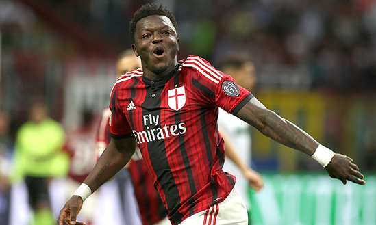  Un'esultanza di Sulley Muntari con la maglia del Milan (credits: acmilan.com) 