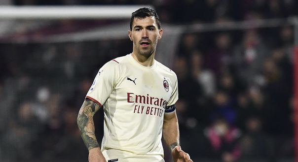 Alessio Romagnoli (difensore e capitano AC Milan) durante Salernitana-Milan 2-2 (Serie A 2021-2022) | News (Getty Images) Alessio Romagnoli AC Milan Salernitana-Milan 2-2 Serie A 2021-2022