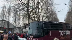 Video – Torino-Napoli: l’arrivo del pullman granata allo stadio