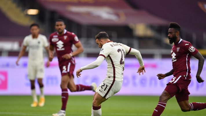 TURIN, ITALY - APRIL 18: Borja Mayoral of Roma scores their team's first goal during the Serie A match between Torino FC and AS Roma at Stadio Olimpico di Torino on April 18, 2021 in Turin, Italy. Sporting stadiums around Italy remain under strict restrictions due to the Coronavirus Pandemic as Government social distancing laws prohibit fans inside venues resulting in games being played behind closed doors. (Photo by Valerio Pennicino/Getty Images) TURIN, ITALY - APRIL 18: Borja Mayoral of Roma scores their team's first goal during the Serie A match between Torino FC and AS Roma at Stadio Olimpico di Torino on April 18, 2021 in Turin, Italy. Sporting stadiums around Italy remain under strict restrictions due to the Coronavirus Pandemic as Government social distancing laws prohibit fans inside venues resulting in games being played behind closed doors. (Photo by Valerio Pennicino/Getty Images)