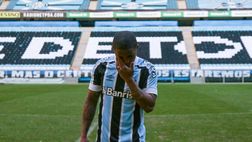 Gremio, commozione Douglas Costa: dopo 11 anni è tornato a casa…