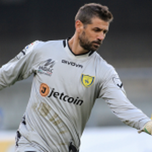 Stagione 2010/2011 - Intervento di Glik su Del Piero durante Bari-Juventus Stagione 2010/2011 - Intervento di Glik su Del Piero durante Bari-Juventus