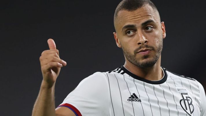 FC Basel's Brazilian forward Arthur Cabral reacts after missing a goal during the UEFA Europa League quarter-final football match Shakhtar Donetsk v FC Basel at the Arena Aufschalke on August 11, 2020 in Gelsenkirchen, western Germany. (Photo by WOLFGANG RATTAY / POOL / AFP) (Photo by WOLFGANG RATTAY/POOL/AFP via Getty Images) ? FOTO – Fiorentina, ecco Cabral: domani le visite mediche, è già arrivato a Firenze - immagine 1