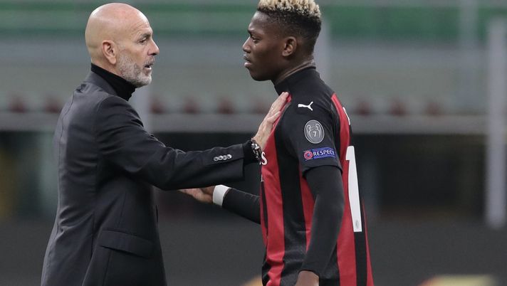 Stefano Pioli (allenatore AC Milan) e Rafael Leao (attaccante AC Milan), qui durante Milan-Sparta Praga 3-0 (Europa League 2020-2021) | AC Milan News (Getty Images) 