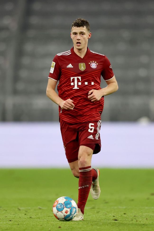 (Photo by Alexander Hassenstein/Getty Images) Pavard, derby madrileno di mercato per il francese del Bayern Monaco- immagine 2