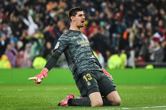 (Photo by David Ramos/Getty Images) Parola di Ancelotti “Stanno tutti bene”: assente nel Clasico, torna Courtois- immagine 2