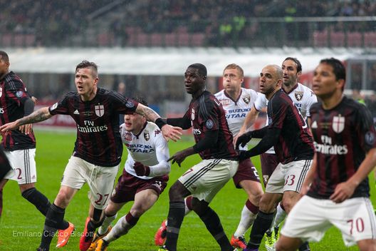  Calci d'angolo: i rossoneri sono più bravi a concretizzarli 