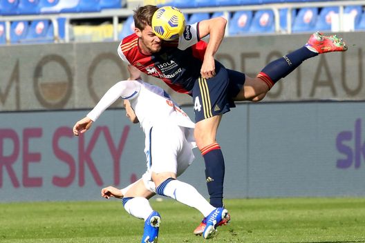  CAGLIARI, ITALY - FEBRUARY 14: Daniele Rugani of Cagliari in action during the Serie A match between Cagliari Calcio and Atalanta BC at Sardegna Arena on February 14, 2021 in Cagliari, Italy. (Photo by Enrico Locci/Getty Images) 