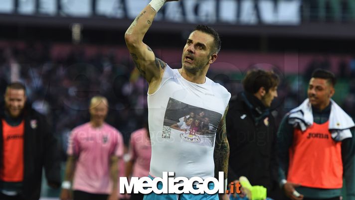 Gazzetta: futuro Stefano Sorrentino. Il portiere è sempre decisivo, ma il rinnovo è più lontano. Zamparini…  Gazzetta: futuro Stefano Sorrentino. Il portiere è sempre decisivo, ma il rinnovo è più lontano. Zamparini…
