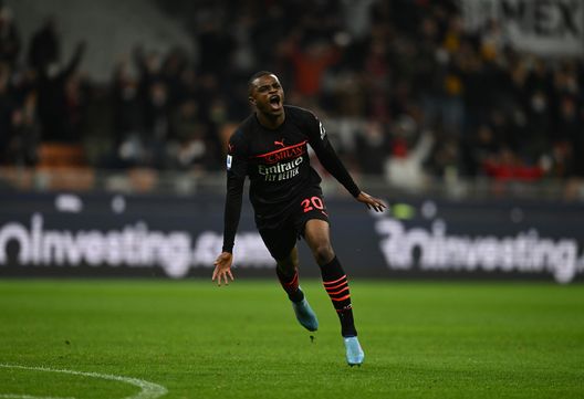 L'esultanza di Pierre Kalulu (difensore AC Milan) per il suo gol in Milan-Empoli 1-0 (Serie A 2021-2022) | News (Getty Images) Pierre Kalulu AC Milan Milan-Empoli 1-0 Serie A 2021-2022