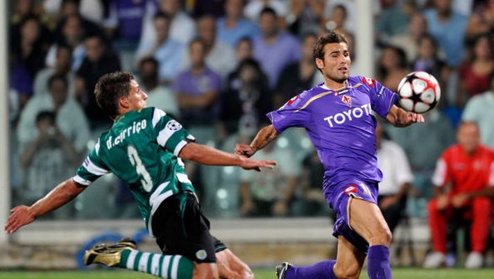 Mutu si è sempre messo in luce nelle notti Europee, qui lo vediamo impegnato in un preliminare di Champions League contro lo Sporting Lisbona 