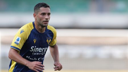 VERONA, ITALY - OCTOBER 03: Gianluca Caprari of Hellas Verona looks on during the Serie A match between Hellas Verona FC v Spezia Calcio at Stadio Marcantonio Bentegodi on October 03, 2021 in Verona, Italy. (Photo by Emilio Andreoli/Getty Images) VERONA, ITALY - OCTOBER 03: Gianluca Caprari of Hellas Verona looks on during the Serie A match between Hellas Verona FC v Spezia Calcio at Stadio Marcantonio Bentegodi on October 03, 2021 in Verona, Italy. (Photo by Emilio Andreoli/Getty Images)