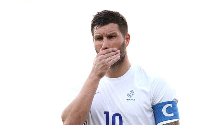 CHOFU, JAPAN - JULY 22: Andre-Pierre Gignac #10 of Team France reacts prior to the Men's First Round Group A match between Mexico and France during the Tokyo 2020 Olympic Games at Tokyo Stadium on July 22, 2021 in Chofu, Tokyo, Japan. (Photo by Dan Mullan/Getty Images) VACCINAZIONE GIGNAC