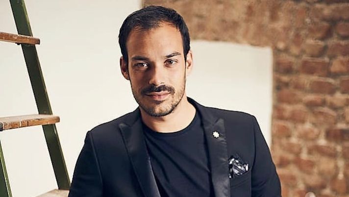 Addio al nuoto e reality: adesso Luca Marin (ex di Federica Pellegrini) lavora in… Addio al nuoto e reality: adesso Luca Marin (ex di Federica Pellegrini) lavora in…