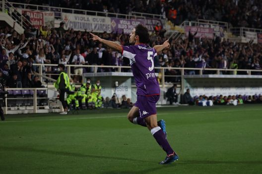 GERMOGLI PH: 09 MAGGIO 2022 FIRENZE STADIO ARTEMIO FRANCHI PARTITA CAMPIONATO SERIE A 2021 2022 FIORENTINA VS ROMA NELLA FOTO GOL ESULTANZA 2 0 GIACOMO BONAVENTURA © FOTOCRONACHE GERMOGLI Bonaventura: “Europa voluta a tutti i costi. Bravi, ma possiamo fare di più”- immagine 2
