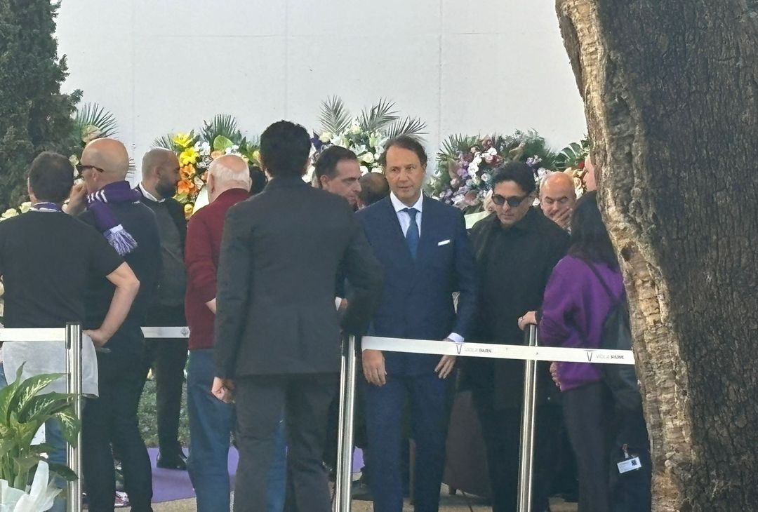 GALLERY VN – La camera ardente per Joe Barone. Tra i presenti Marotta e DeLa - immagine 36