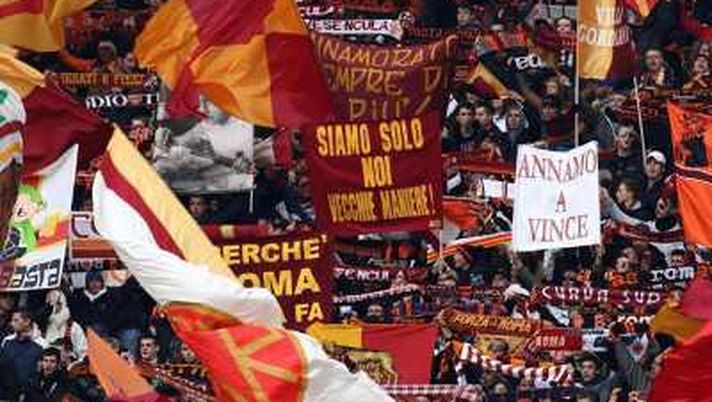 Ultras Roma ossessionati, cori anti-Napoli anche a Marassi: la decisione del giudice - immagine 1