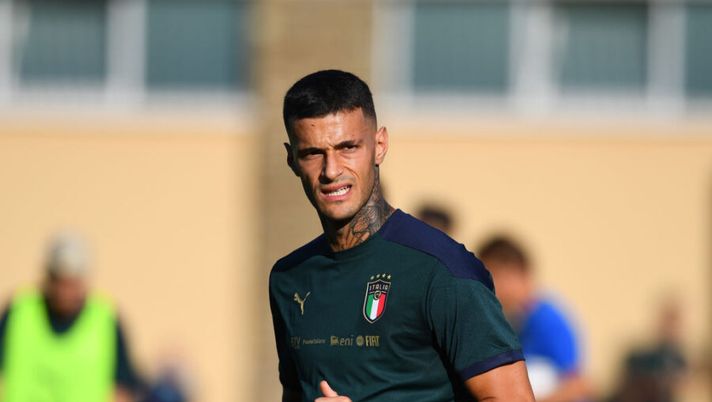 FLORENCE, ITALY - SEPTEMBER 01: Gianluca Scamacca of Italy in action during training session at Centro Tecnico Federale di Coverciano on September 01, 2021 in Florence, Italy. (Photo by Claudio Villa/Getty Images) Scamacca, la Gazzetta: “Andrà nel club che gli prometterà di giocare da titolare” - immagine 1