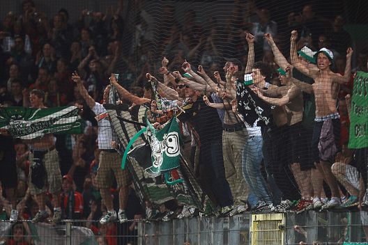 Bassa Sassonia, derby oltre ogni limite: Hannover Hools, croci e vernice rossa sulle case dei giocatori rivali- immagine 2