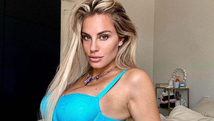 Francesca Brambilla in gran forma nonostante la maternità: che decolleté - immagine 1