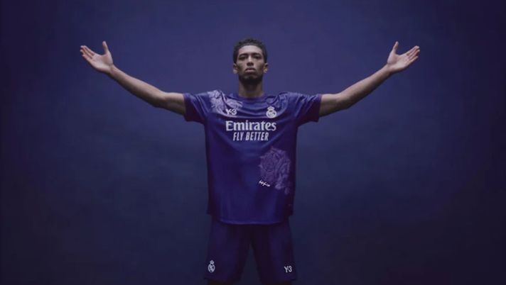 Il Real Madrid torna viola: FOTO della nuova maglia, come quando pianse la Juve - immagine 1