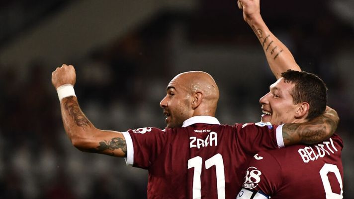Torino's Italian forward Simone Zaza (L) celebrates with Torino's Italian forward Andrea Belotti after scoring his second goal during the Italian Serie A football match Torino vs Sassuolo on August 25, 2019 at the Olympic stadium in Turin. (Photo by Marco Bertorello / AFP) (Photo credit should read MARCO BERTORELLO/AFP/Getty Images) Torino, le prove di formazione per il Verona: Belotti resta in dubbio - immagine 1