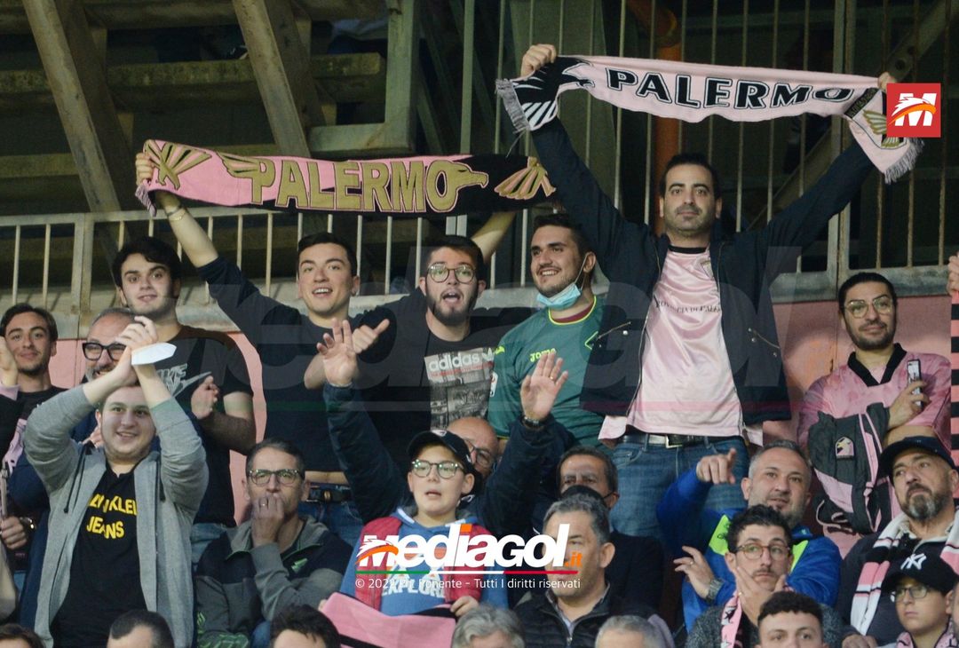 Fotogallery, i tifosi allo stadio per Palermo-Triestina 1-1 - immagine 22