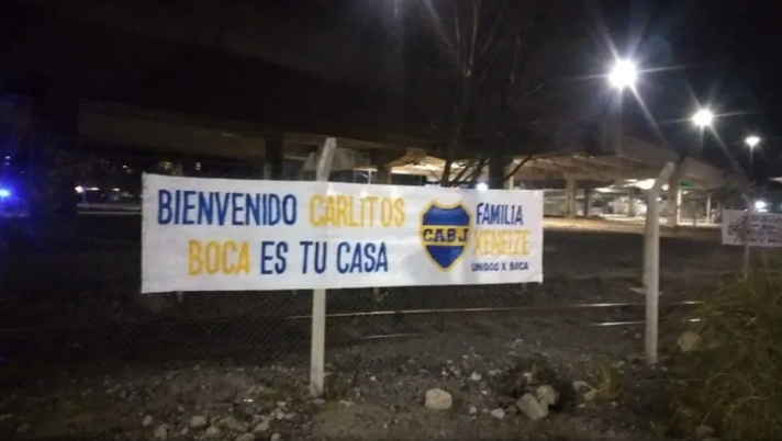 Argentina, il Boca aspetta il Rosario Central: a Buenos Aires calorosa accoglienza per Tevez Argentina, il Boca aspetta il Rosario Central: a Buenos Aires calorosa accoglienza per Tevez - immagine 1