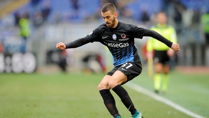 ROME, ROMA - JANUARY 15: Leonardo Spinazzola of Atalanta BC in action during the Serie A match between SS Lazio and Atalanta BC at Stadio Olimpico on January 15, 2017 in Rome, Italy. (Photo by Marco Rosi/Getty Images) CONSIGLI – Non solo grandi nomi: cinque provinciali da schierare al fantacalcio - immagine 1