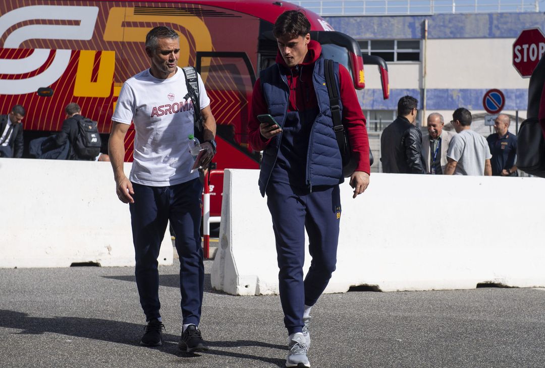 Roma in partenza per la Finlandia: domani la sfida con l’Helsinki – FOTO GALLERY - immagine 12