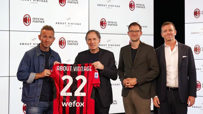 Thomas Andersen (Co-Founder AV), Franco Baresi (ACM) Sebastian Skov (Co-Founder AV) and Maikel Oettle (Sponsorship Sales Director ACM) Thomas Andersen (Co-Founder AV), Franco Baresi (ACM) Sebastian Skov (Co-Founder AV) and Maikel Oettle (Sponsorship Sales Director ACM)