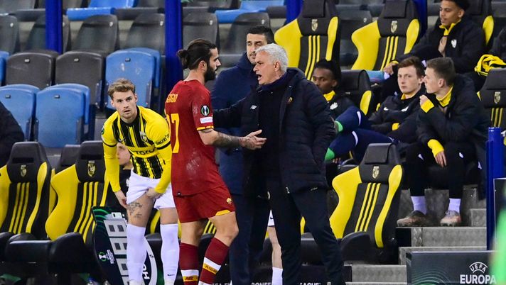 Mourinho: “Oliveira? Se vogliono darcelo in prestito lo vado a prendere io” - immagine 1