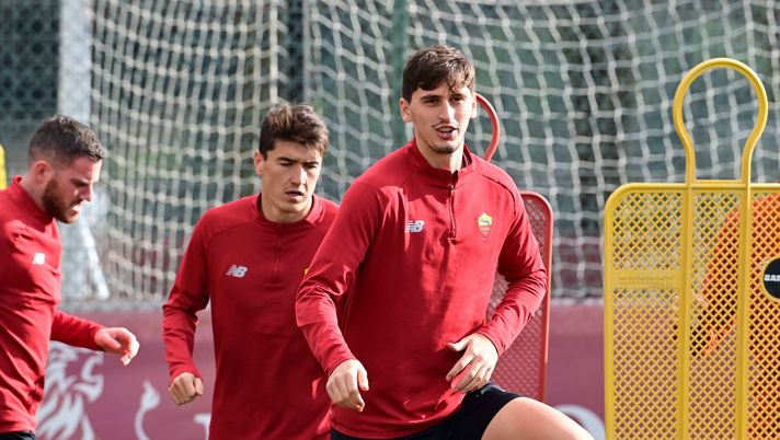 Getty Images Calciomercato Roma, la Fiorentina è a caccia di un difensore: ipotesi Kumbulla - immagine 1