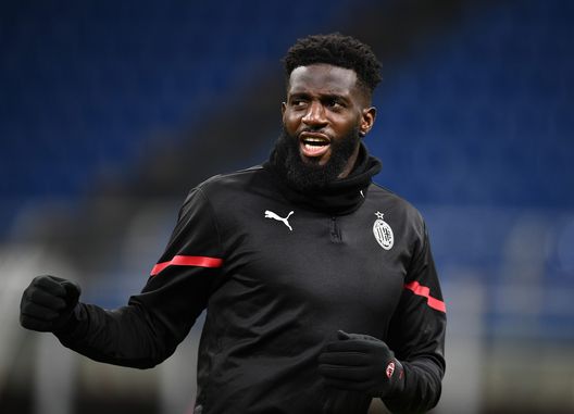 Tiémoué Bakayoko (centrocampista AC Milan) prima di Milan-Spezia 1-2 (Serie A 2021-2022) | News (Getty Images) Tiémoué Bakayoko AC Milan