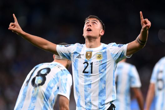 Getty Images Roma, su la maschera: Dybala 21 è realtà. E ora può restare anche Zaniolo- immagine 2