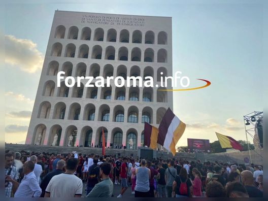 Dybala davanti a 10mila tifosi: “Neanche nei sogni l’avrei immaginato” – FOTO – VIDEO- immagine 3