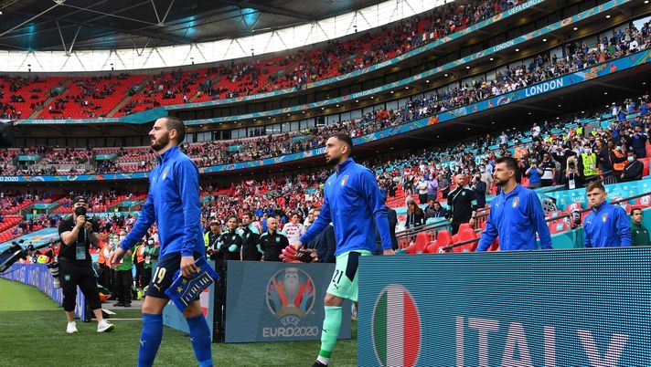 LONDON, ENGLAND - JUNE 26: Leonardo Bonucci of Italy leads his side out prior to the UEFA Euro 2020 Championship Round of 16 match between Italy and Austria at Wembley Stadium at Wembley Stadium on June 26, 2021 in London, England. (Photo by Claudio Villa/Getty Images) 
